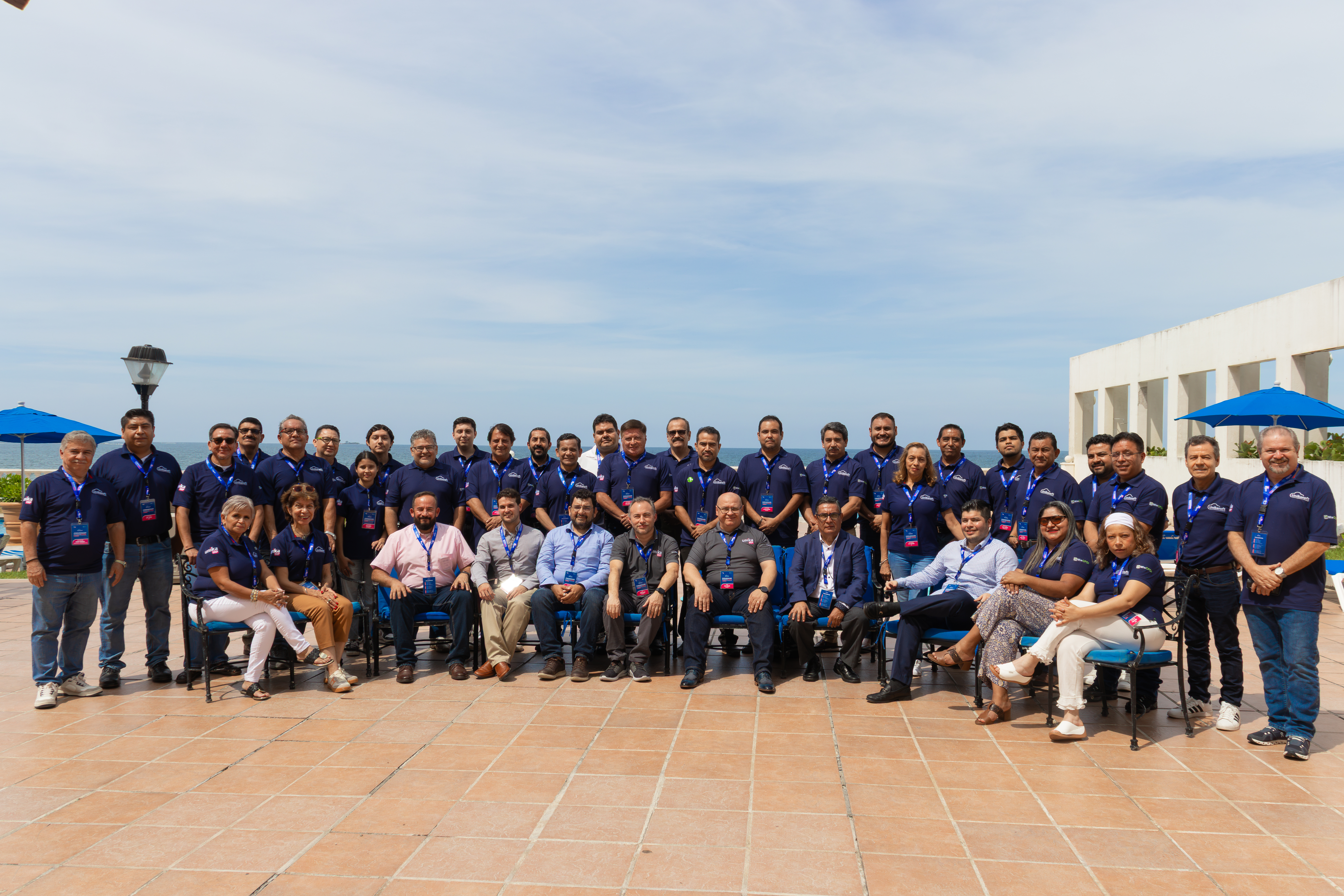 Equipo de distribuidores de Unikasoft